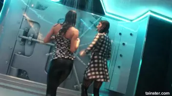 Allwam babes sharing their wet fun Screencap 63 on sinx.preview.netperv.com