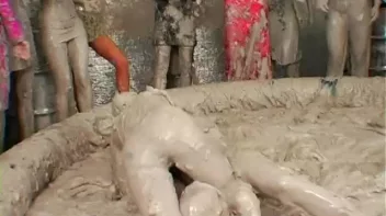 Muddy Fucking Slamdown! Screencap 21 on sinx.preview.netperv.com