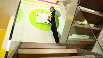 Getting Ready For Work With Golden Showers Screencap 2 on sinx.preview.netperv.com