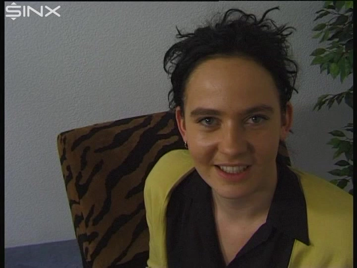 Claudia will großer Star werden on sinx.preview.netperv.com