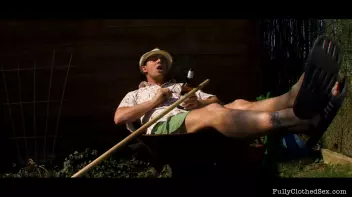 A Perfect Day To Get Wet Screencap 2 on sinx.preview.netperv.com