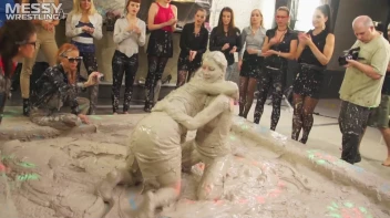 Messy Wrestling: Brunette VS. Black-Haired - Blouse Beauties Bust A Move In The Mud! Topless Toppies ... Screencap 44 on sinx.preview.netperv.com