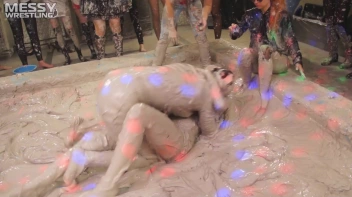 Messy Wrestling: Brunette VS. Black-Haired - Blouse Beauties Bust A Move In The Mud! Topless Toppies ... Screencap 75 on sinx.preview.netperv.com