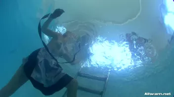 Glamor Chicks Take a Step Over The Edge Screencap 72 on sinx.preview.netperv.com