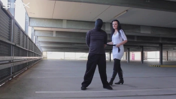 Im Parkhaus ausgepeitscht Screencap 1 on sinx.preview.netperv.com