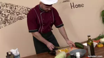 Eveline Dellai wants to know the secret ingredient Screencap 6 on sinx.preview.netperv.com