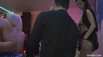 Winter WonderBang Part 3 - Cam 1 Screencap 100 on sinx.preview.netperv.com