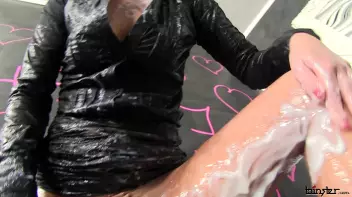 Slimy Birthday Surprise Screencap 66 on sinx.preview.netperv.com