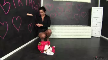 Slimy Birthday Surprise Screencap 8 on sinx.preview.netperv.com