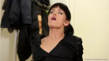 Come On In And Rock My World Screencap 72 on sinx.preview.netperv.com