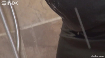 A Wet And Messy Lathering Screencap 37 on sinx.preview.netperv.com