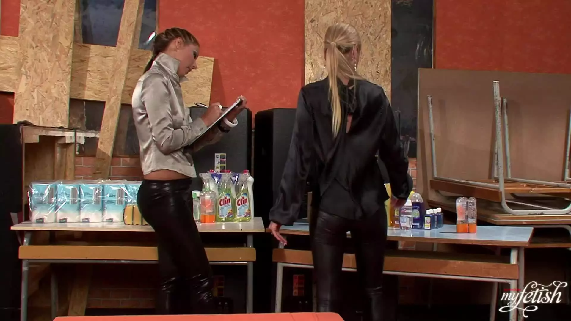 These Ladies Truly Believe In Their Product on sinx.preview.netperv.com