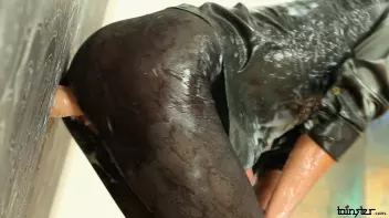 Stopped In Her Tracks By The Slime Wave Screencap 60 on sinx.preview.netperv.com