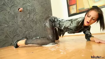 Stopped In Her Tracks By The Slime Wave Screencap 80 on sinx.preview.netperv.com