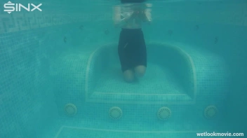 Glamour Girl's Poolside Dip Screencap 20 on sinx.preview.netperv.com
