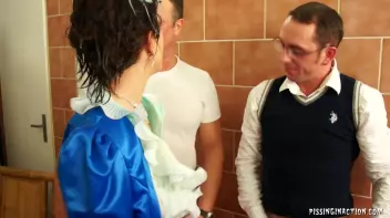 Even Princesses Have To Take A Piss Screencap 92 on sinx.preview.netperv.com