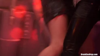 Valentine's Day Vaginas Part 2 - Shower Cam Screencap 81 on sinx.preview.netperv.com