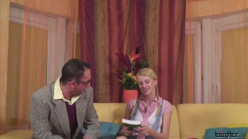 Club Cutie Piss Live Show Screencap 1 on sinx.preview.netperv.com