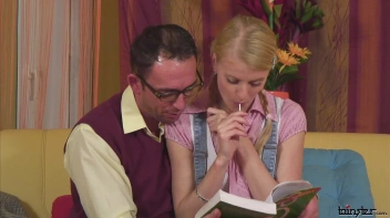 Club Cutie Piss Live Show Screencap 19 on sinx.preview.netperv.com