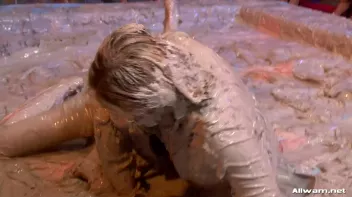 Mud Wrestling Freaks Screencap 23 on sinx.preview.netperv.com