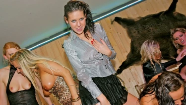 Latest deal - Winter WonderBang Part 3 - Cam 4