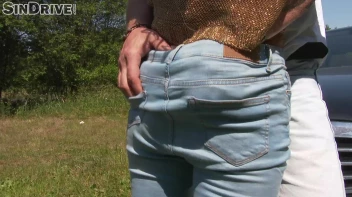 Jeans In Heat Get Filled With Some Fat Meat! Screencap 4 on sinx.preview.netperv.com