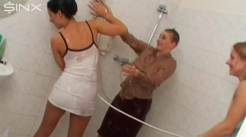 Gorgeous Babes Get Wet In Water Fight Screencap 34 on sinx.preview.netperv.com