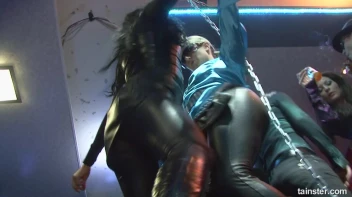 Gangsters Paradise Part 1 - Cam 1 Screencap 9 on sinx.preview.netperv.com