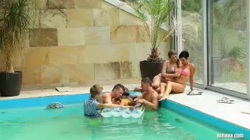 Basking In Bi Part 1 Screencap 55 on sinx.preview.netperv.com