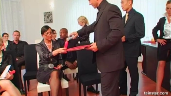 MILF Inc. Part 1 Screencap 12 on sinx.preview.netperv.com