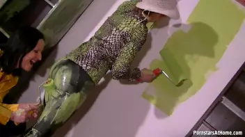 When Chicks Take Over The Paint Job... Screencap 34 on sinx.preview.netperv.com