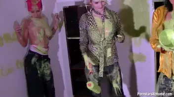 When Chicks Take Over The Paint Job... Screencap 68 on sinx.preview.netperv.com