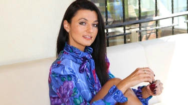 Latest deal - Busty Brunette Rips Her Top To Shreds