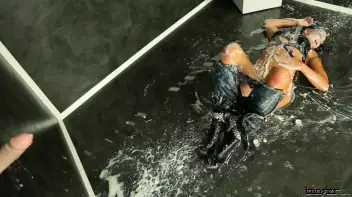 The Slimy Seance Screencap 92 on sinx.preview.netperv.com