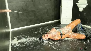 The Slimy Seance Screencap 110 on sinx.preview.netperv.com