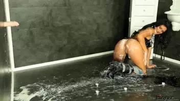 The Slimy Seance Screencap 76 on sinx.preview.netperv.com