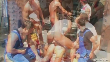 Francesca Fellucci Fucks All Of Her Mechanics Screencap 68 on sinx.preview.netperv.com