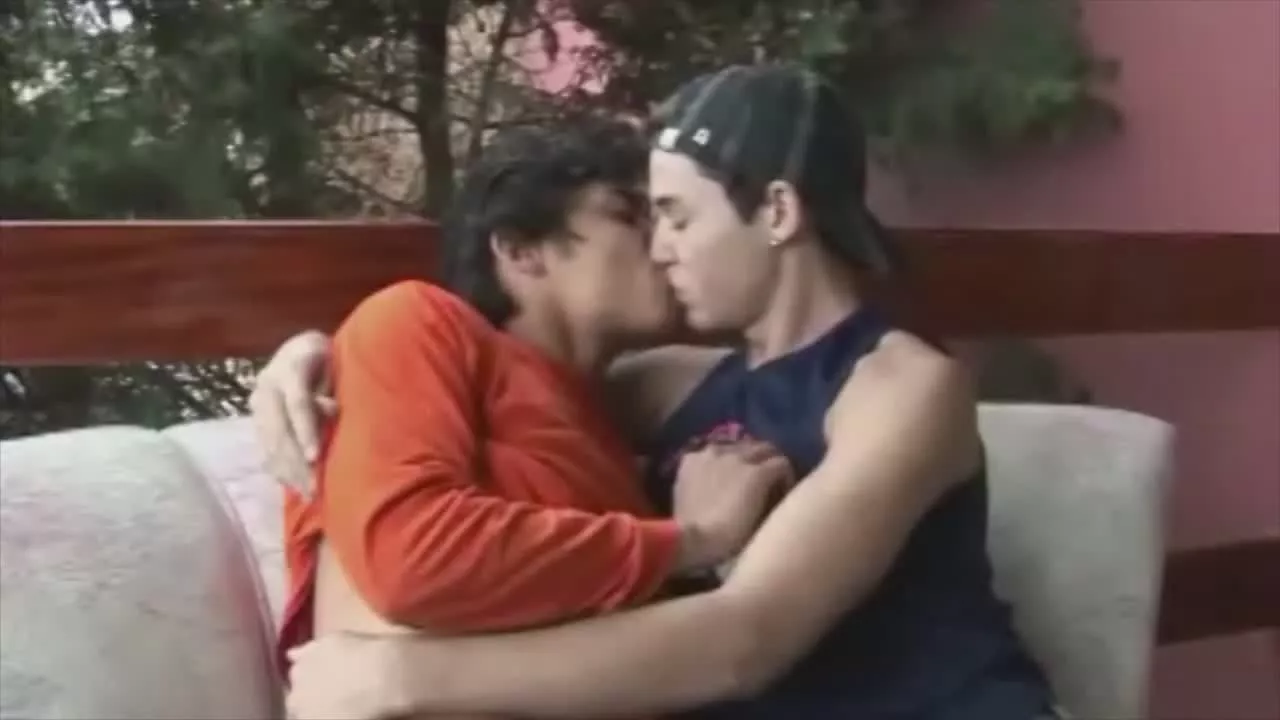 latino suck hsi friend during smoking on sinx.preview.netperv.com