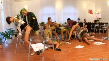 Paint Misbehavin Part 1 Screencap 72 on sinx.preview.netperv.com