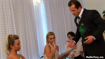 Paint Misbehavin Part 1 Screencap 26 on sinx.preview.netperv.com