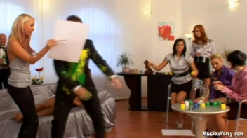 Paint Misbehavin Part 1 Screencap 28 on sinx.preview.netperv.com