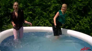 Leony vs. Kate: Wetlook Catfight! Screencap 11 on sinx.preview.netperv.com