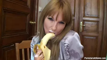 This Eurobabe Wasn't Shopping For Dinner... Screencap 76 on sinx.preview.netperv.com