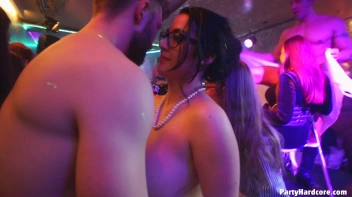 Party Hardcore Gone Crazy Vol. 40 Single Cut: Part 2 - Main Edit Screencap 82 on sinx.preview.netperv.com