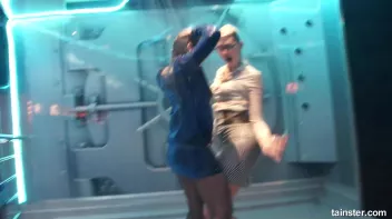 Sexy Shower Girls Screencap 16 on sinx.preview.netperv.com