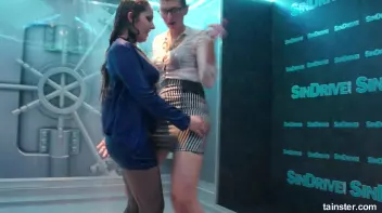 Sexy Shower Girls Screencap 22 on sinx.preview.netperv.com