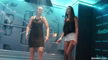 Sexy Shower Girls Screencap 66 on sinx.preview.netperv.com