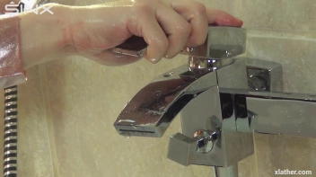 Her Shower Sex Appeal Screencap 42 on sinx.preview.netperv.com