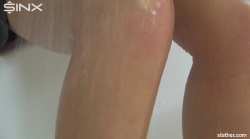 Her Shower Sex Appeal Screencap 6 on sinx.preview.netperv.com