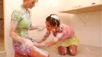 Toothpaste Fueled Catfight Screencap 77 on sinx.preview.netperv.com